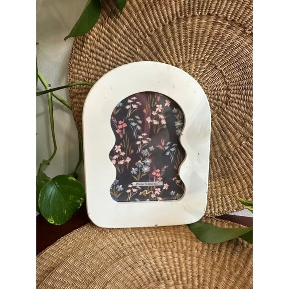 Photo Frame 5 x 7 Homegoods white - Picture 1 of 8